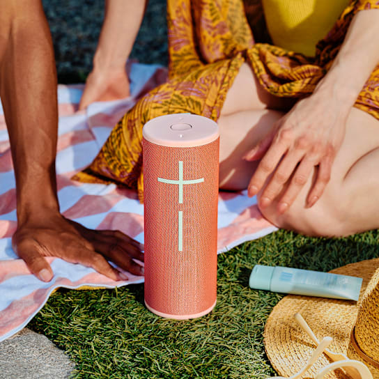 megaboom4-raspberry-red-